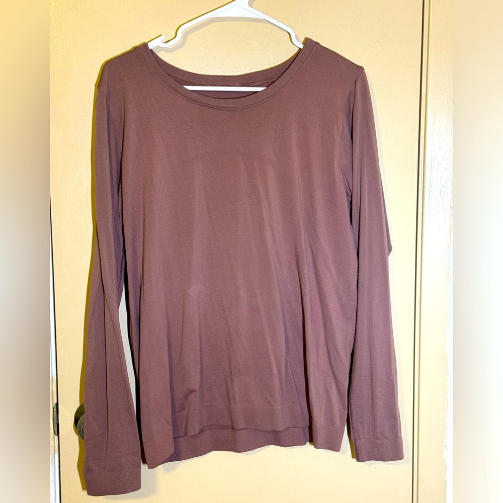 Lululemon Long Sleeve Swiftly Relaxed